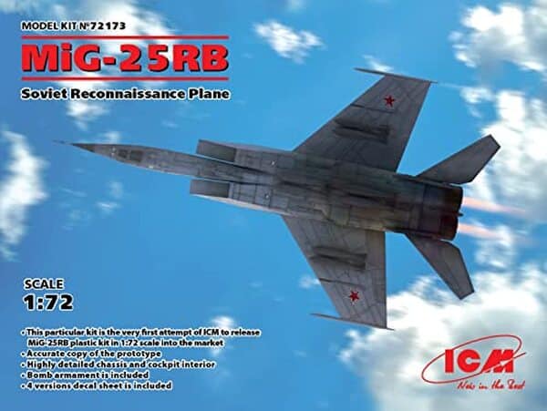 Découvrez notre test détaillé du kit de maquette ICM MiG-25 RB à l'échelle 1/72 : qualité des pièces, facilité de montage et finitions.