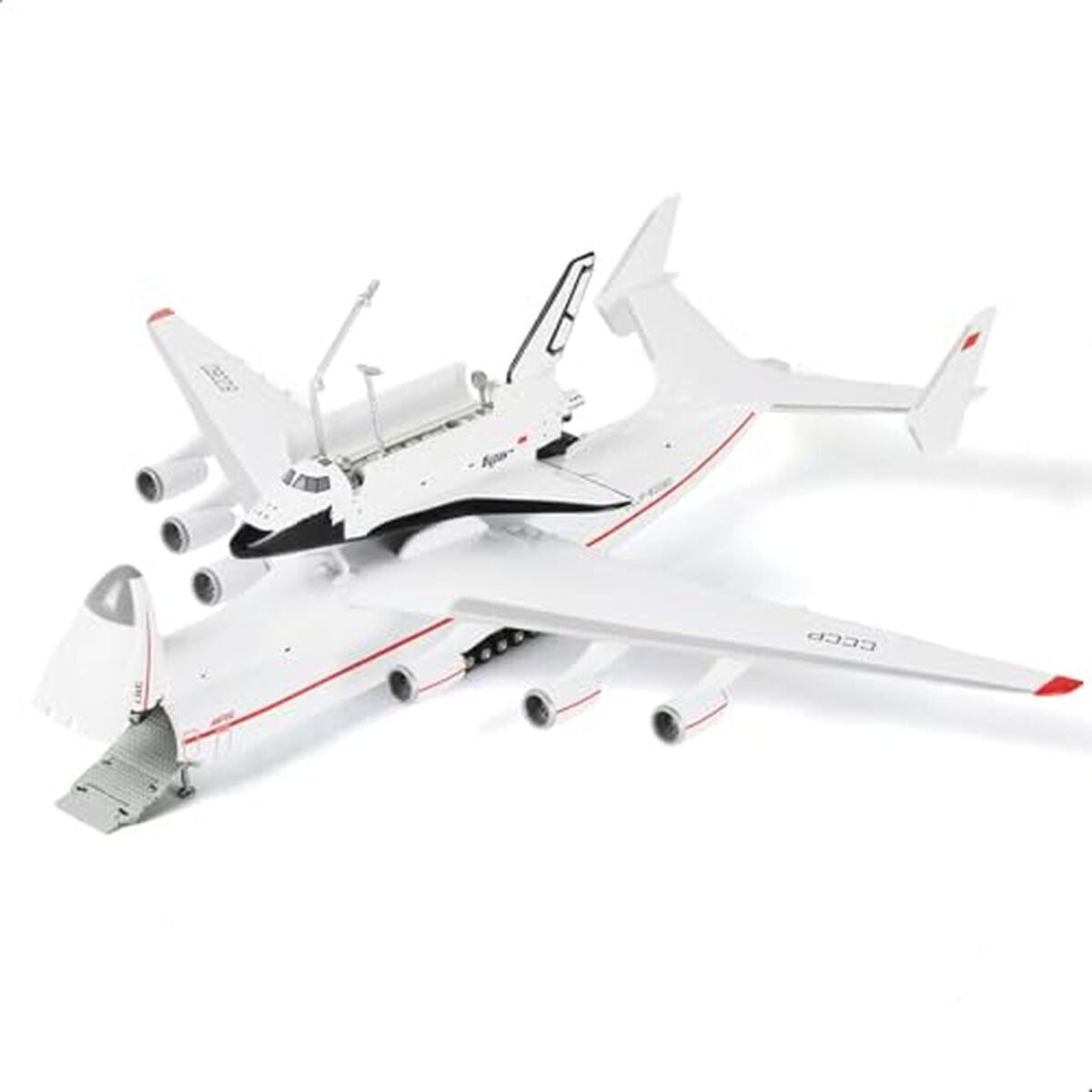 Test : maquette de l'antonov an-225 mriya de NUOTIE à l'échelle 1 : 200