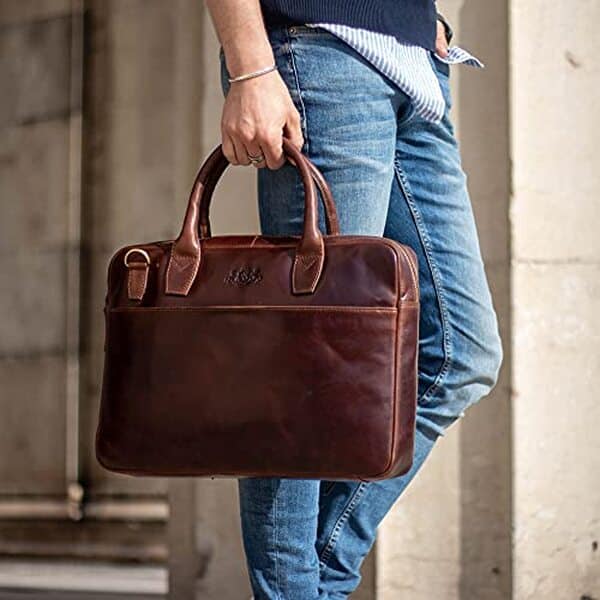 Découvrez notre test complet du sac ordinateur Sid & Vain Boston en cuir pour ordinateur 15.4 pouces : caractéristiques, avantages et avis détaillé. 