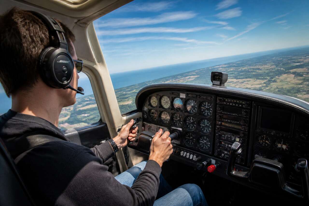 Gouverne de direction et manœuvres efficaces pour pilotes amateurs