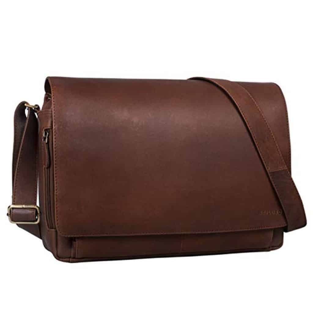 Test du sac messenger en cuir Tom 15 pouces : style vintage et praticité