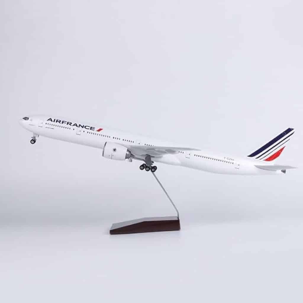 Test maquette Boeing 777 Air France échelle 1/157
