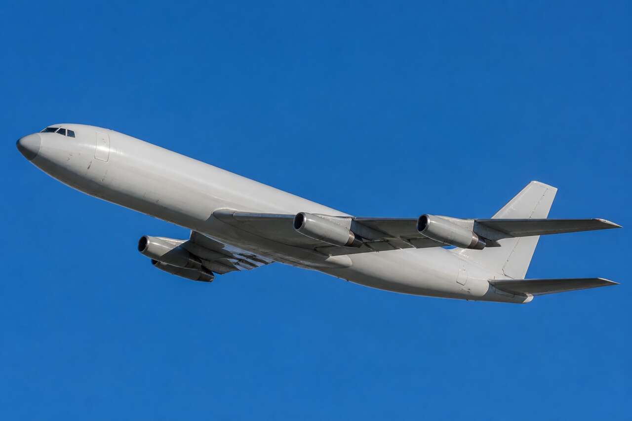 Ce que le 707 a chang&eacute; pour les passagers et les a&eacute;roports: vitesse, autonomie, cabine