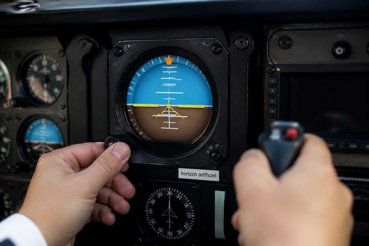 &agrave; quoi sert l&rsquo;horizon artificiel et quelles informations il donne
