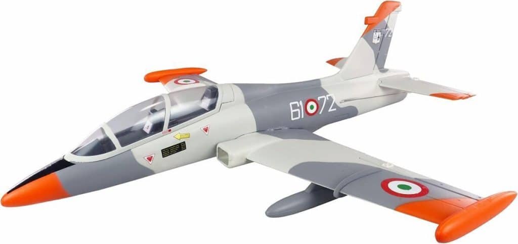 Test : jet EDF RC amewi amxflight MB-339 PNP 820 mm