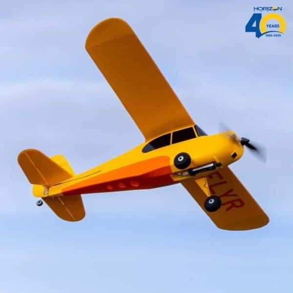 Découvrez notre test complet du Hobbyzone Champ Anniversary, le microtrainer eps idéal pour débuter : performances, caractéristiques et verdict d'un modèle incontournable. 