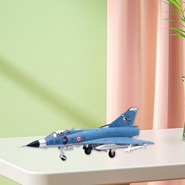Découvrez notre avis détaillé sur la maquette d'avion de chasse Prédolo 1/72 : qualité, finitions et intérêt décoratif pour les collectionneurs et passionnés d'aviation. 