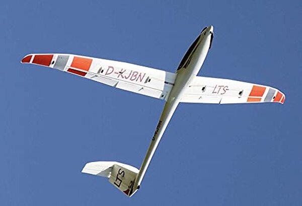 Découvrez notre test détaillé du planeur Multiplex RR Lentus 3000 mm : performances, caractéristiques et conseils pour les passionnés de modélisme. 
