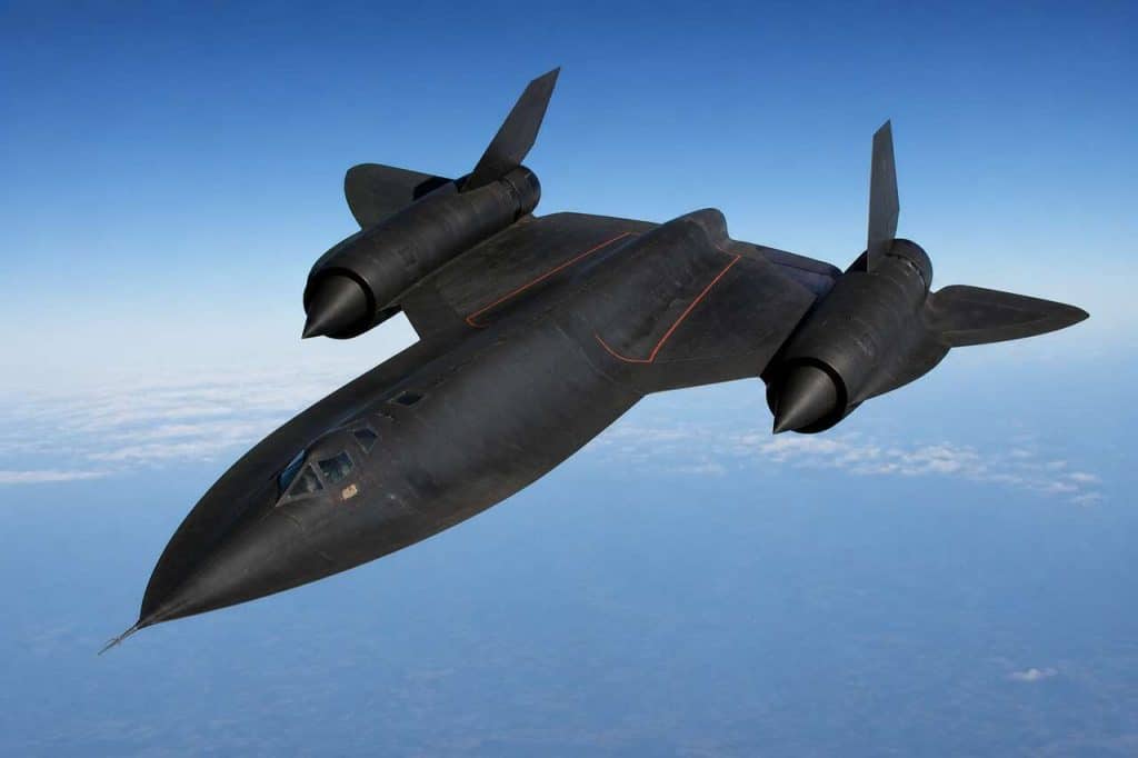 Lockheed SR-71 Blackbird : exploration des performances inégalées de l'espion des cieux