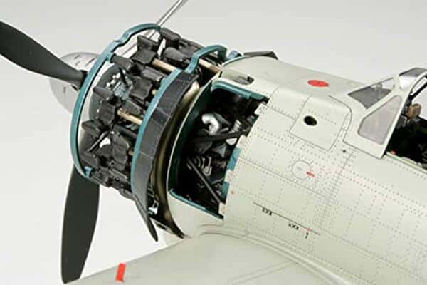 Découvrez notre test complet de la maquette plastique Tamiya A6M2B Zéro à l'échelle 1/32 : qualité, détails et conseils de montage pour les passionnés. 