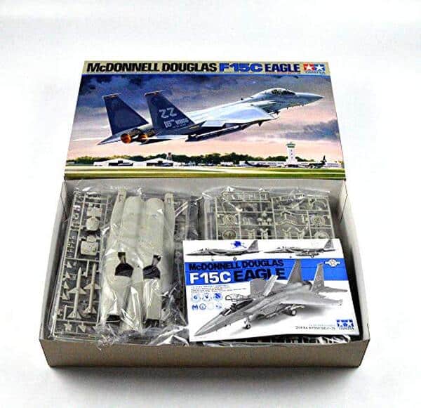 Découvrez notre test complet de la maquette McDonnell Douglas F15C de Tamiya : qualité, détails de montage et recommandations pour les passionnés d'aviation.