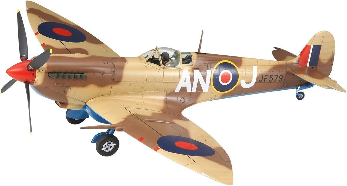 Test de la maquette Spitfire Mk.VIII 1/32 Tamiya